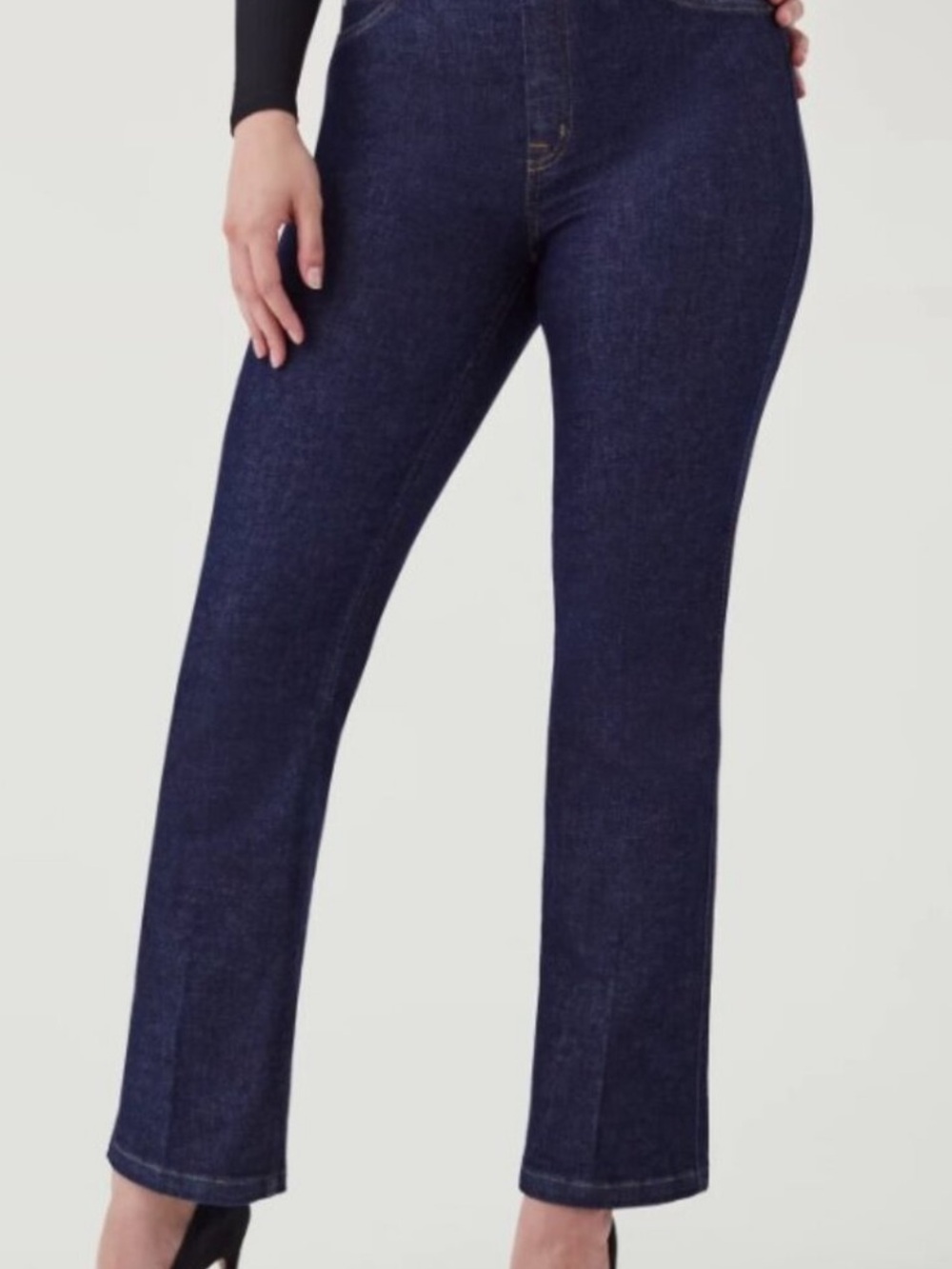 SPANX Cropped Kick Flare Jeans in Raw Indigo Size S/CH/P NWT -- FALL STAPLE!!!